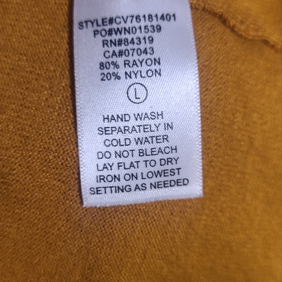 Long Sweater - Picture 5 of 5